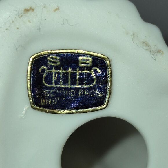 3 White Tengra Angel's 6ins Tall Porcelain Girl's Figurine, - Picture 16 of 16